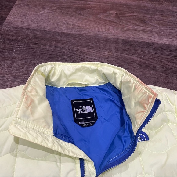 The North Face Blue and Cream Jacket - Picture 5 of 7